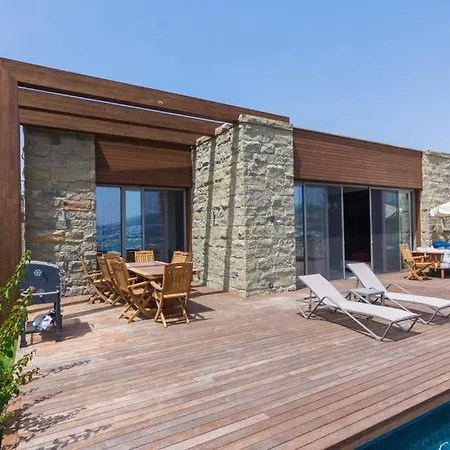 Sleeps 8 With Pool Air Con And Wifi Villa Bitez